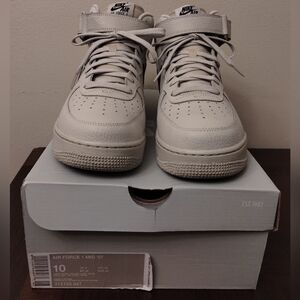 Nike Mens Air Force 1 Mid 07 Light Bone and Black - Size 10